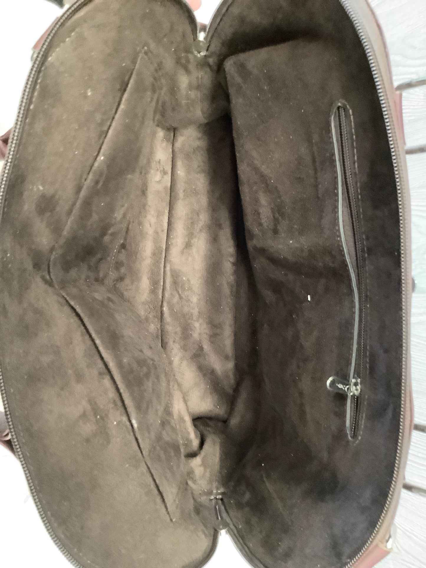 Handbag By Clothes Mentor, Size: Medium
