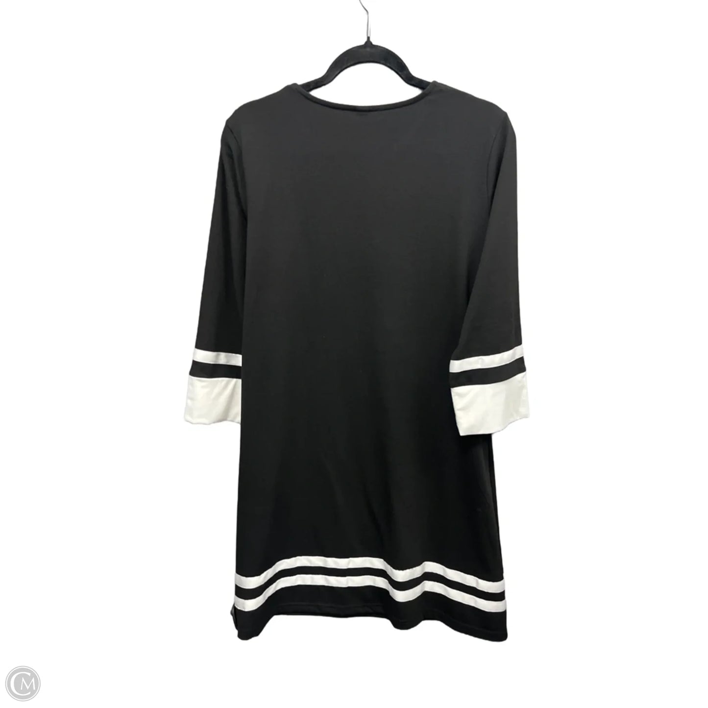 Dress Casual Short By Clothes Mentor In Black, Size: M