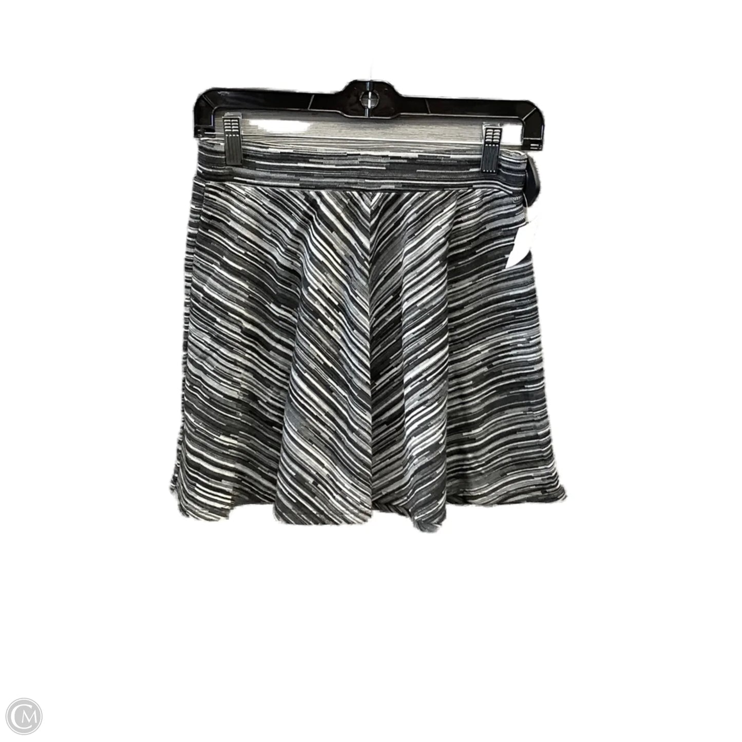 Skirt Mini & Short By Joe B In Black & White, Size: 8