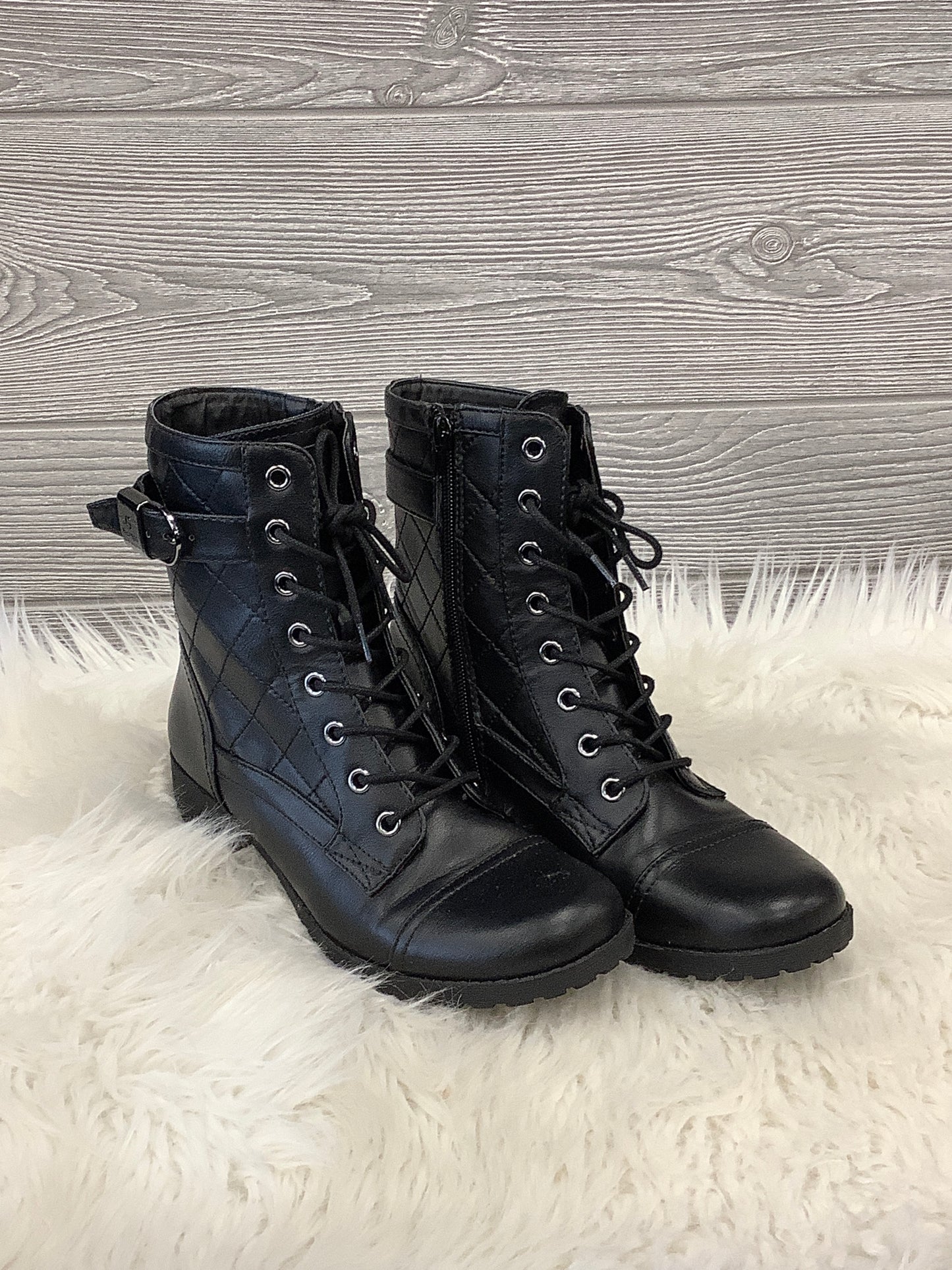 Boots Combat By Clothes Mentor Size: 7.5