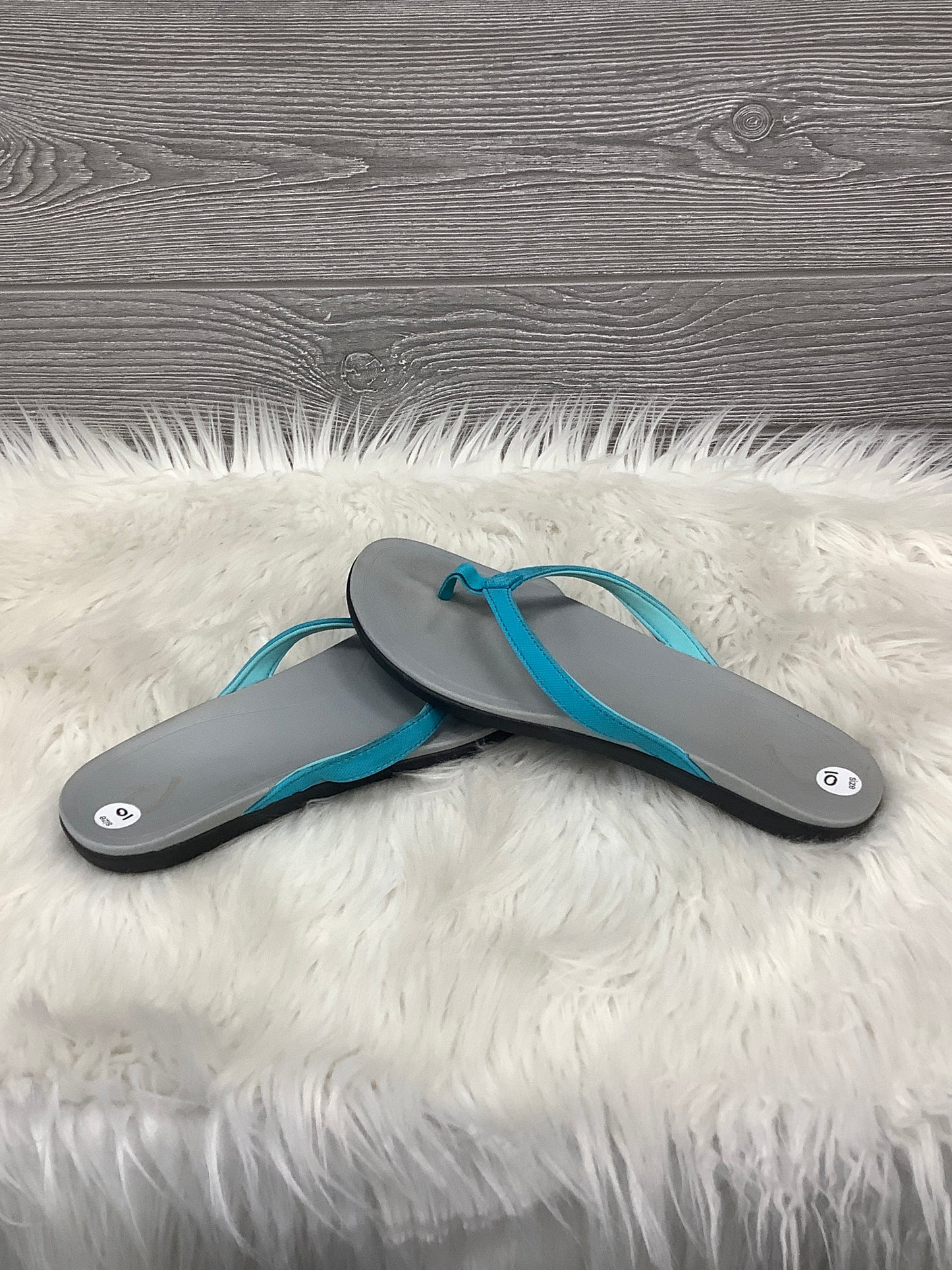 Sandals Flats By Olukai In Grey, Size: 10