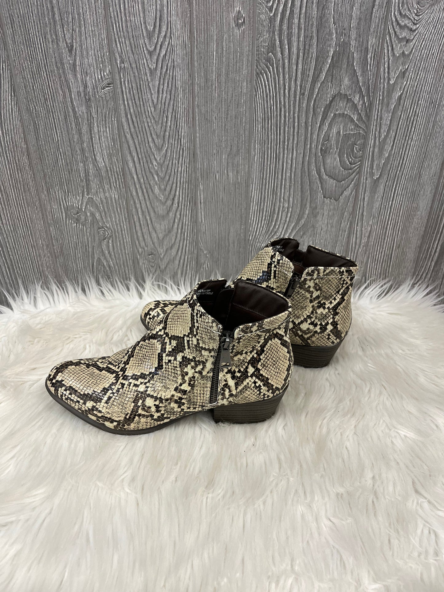 Boots Ankle Heels By Esprit In Animal Print, Size: 8.5