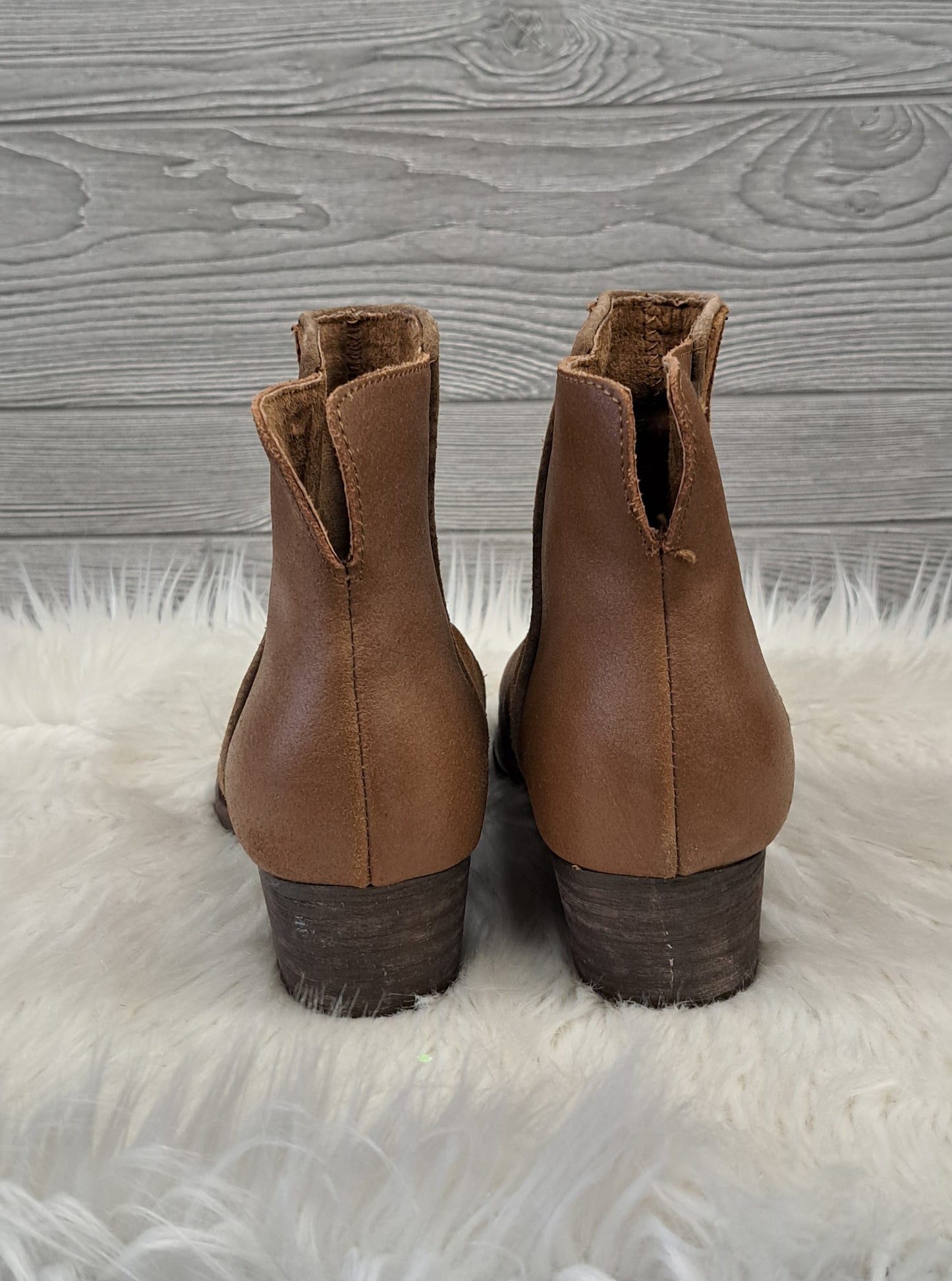 Boots Ankle Flats By Emu In Brown, Size: 10