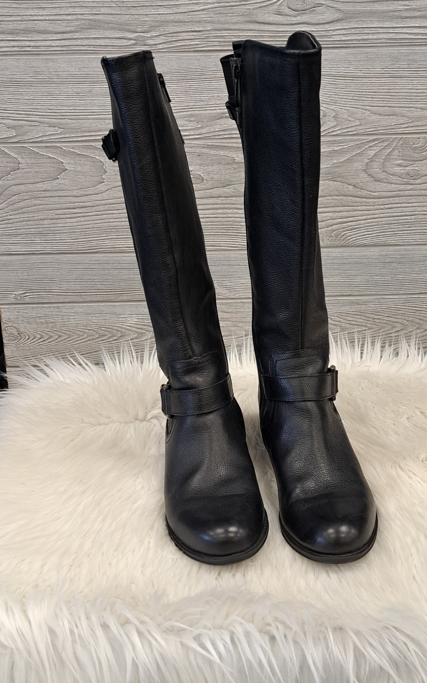 Boots Knee Flats By Clothes Mentor In Black, Size: 8.5