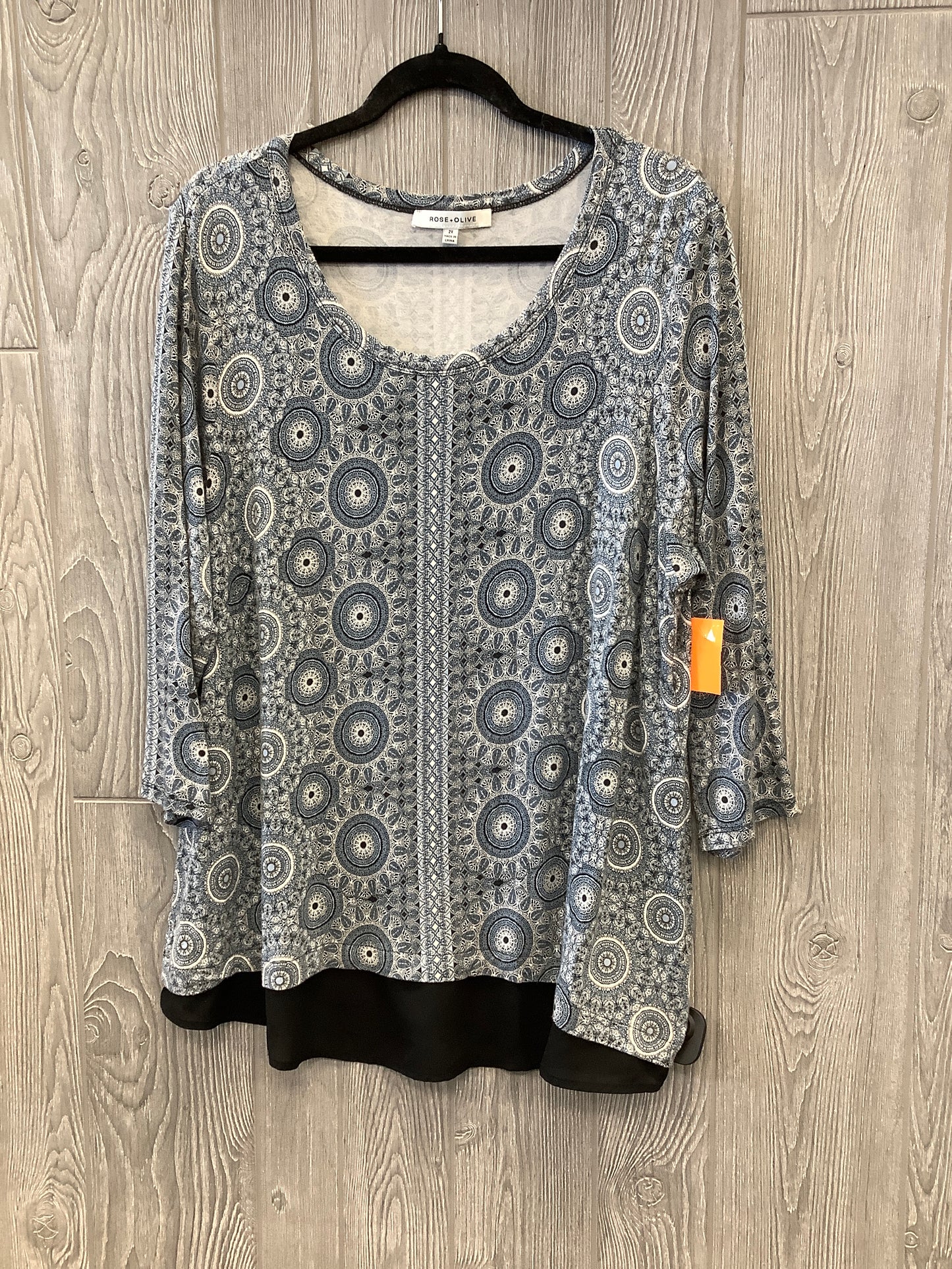 Top 3/4 Sleeve By Rose And Olive In Blue, Size: 2x