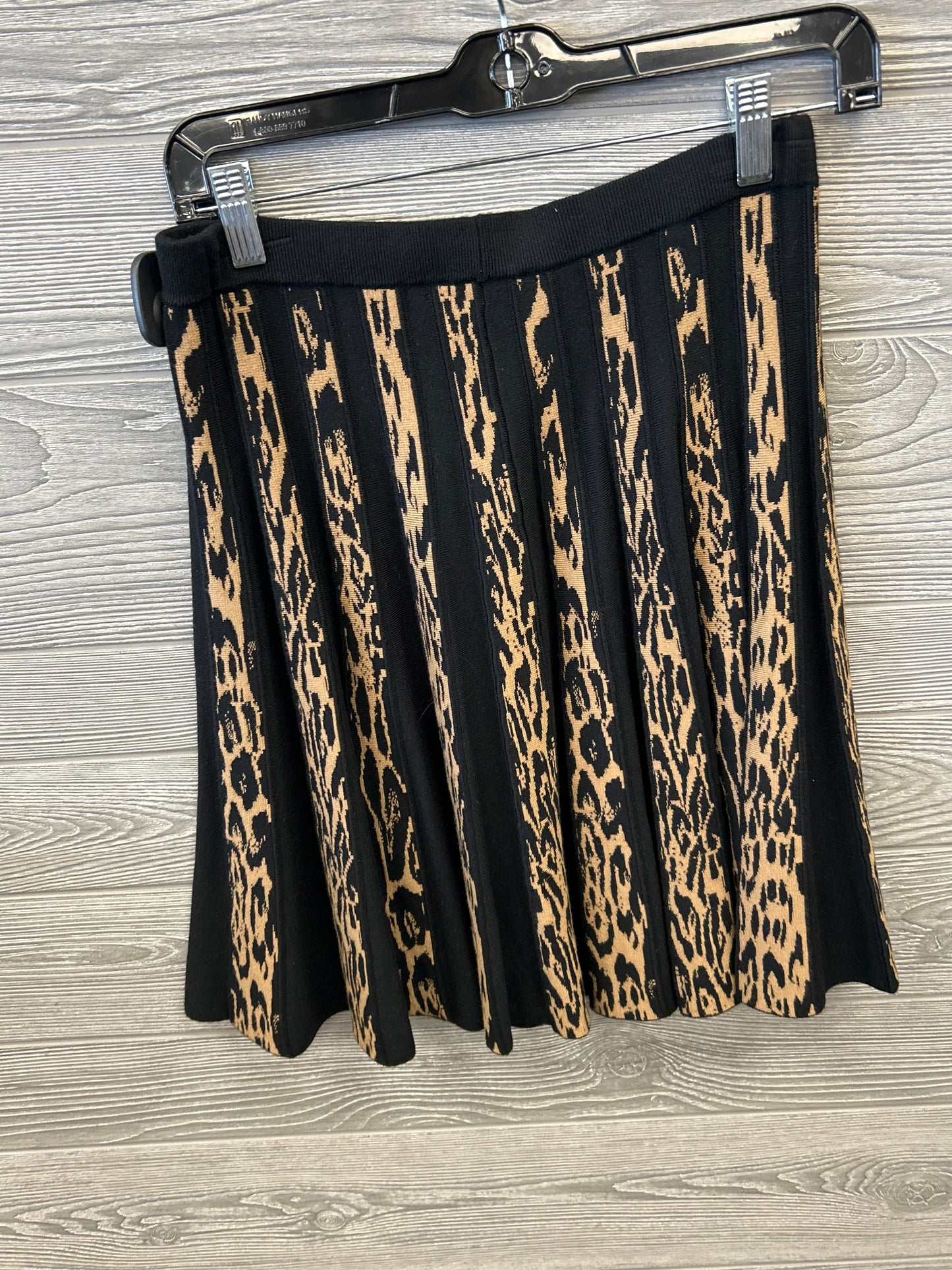 Skirt Midi By Grace Elements Size: 4