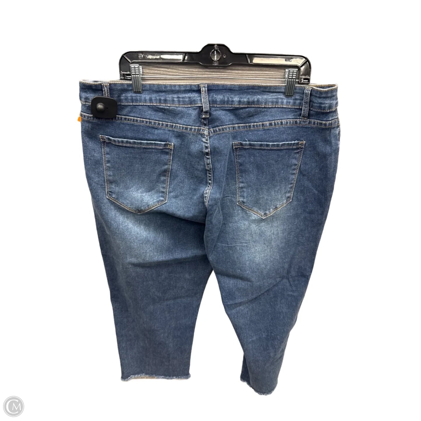 Capris By Clothes Mentor In Blue Denim, Size: 20