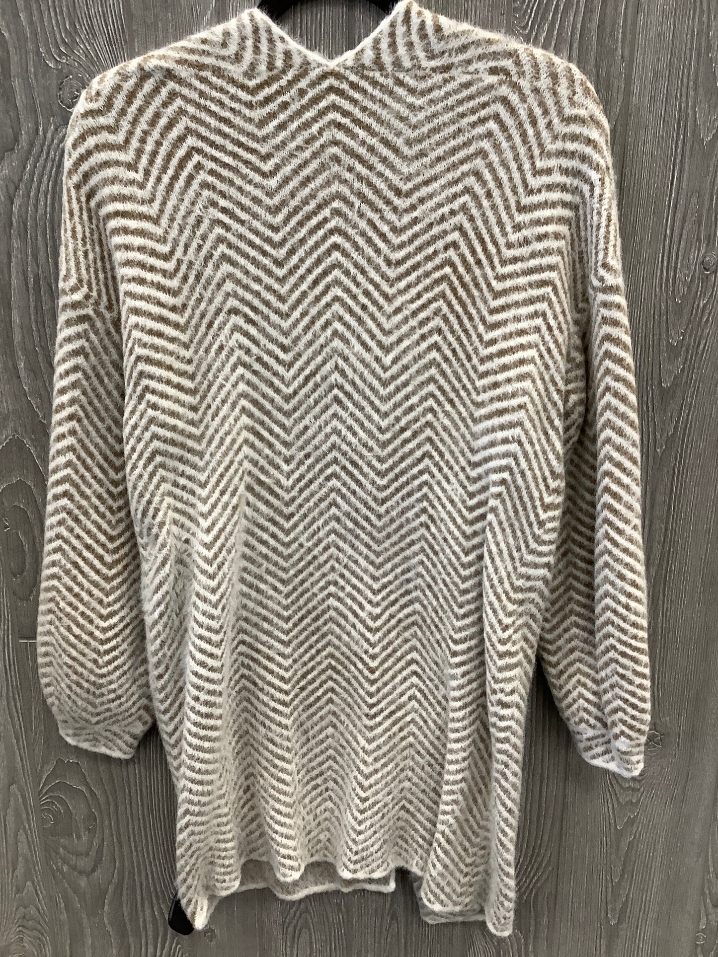 Sweater Cardigan By Clothes Mentor In Cream, Size: S