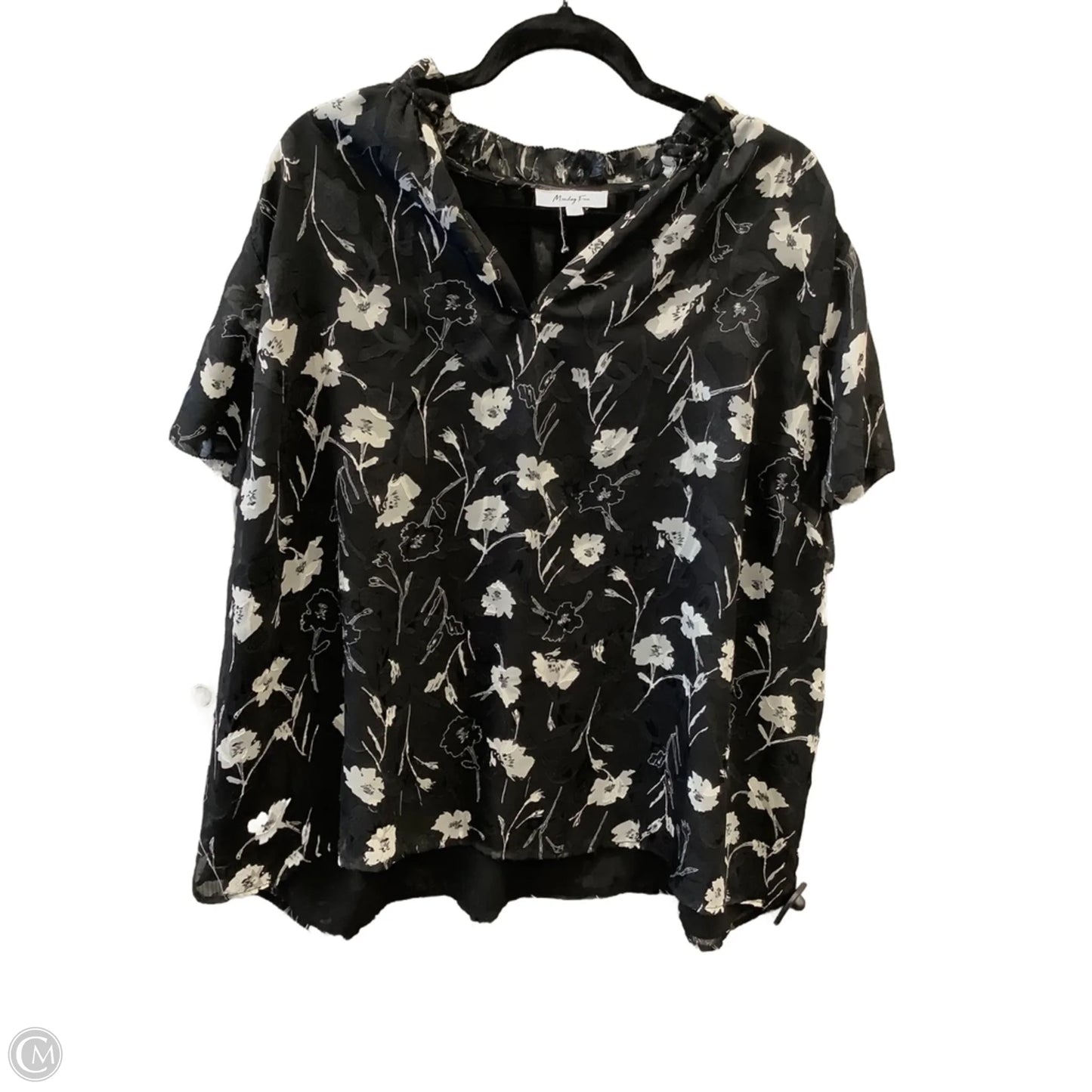 Top Short Sleeve By Monday Fun In Black, Size: 3x
