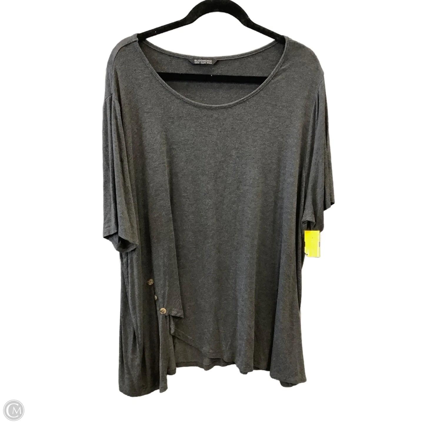 Top Short Sleeve Basic By Bloomchic In Grey, Size: 2x