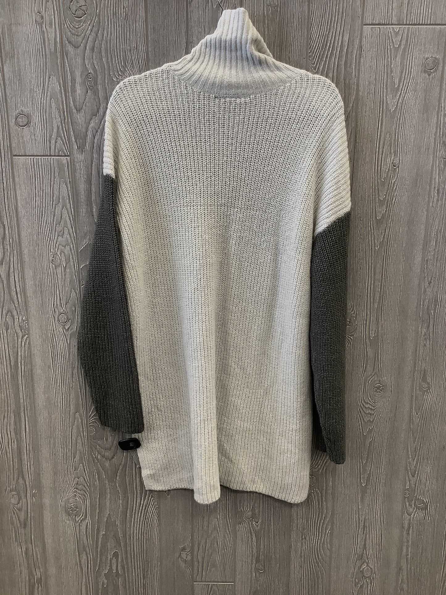 Sweater By Lane Bryant Size: 1x