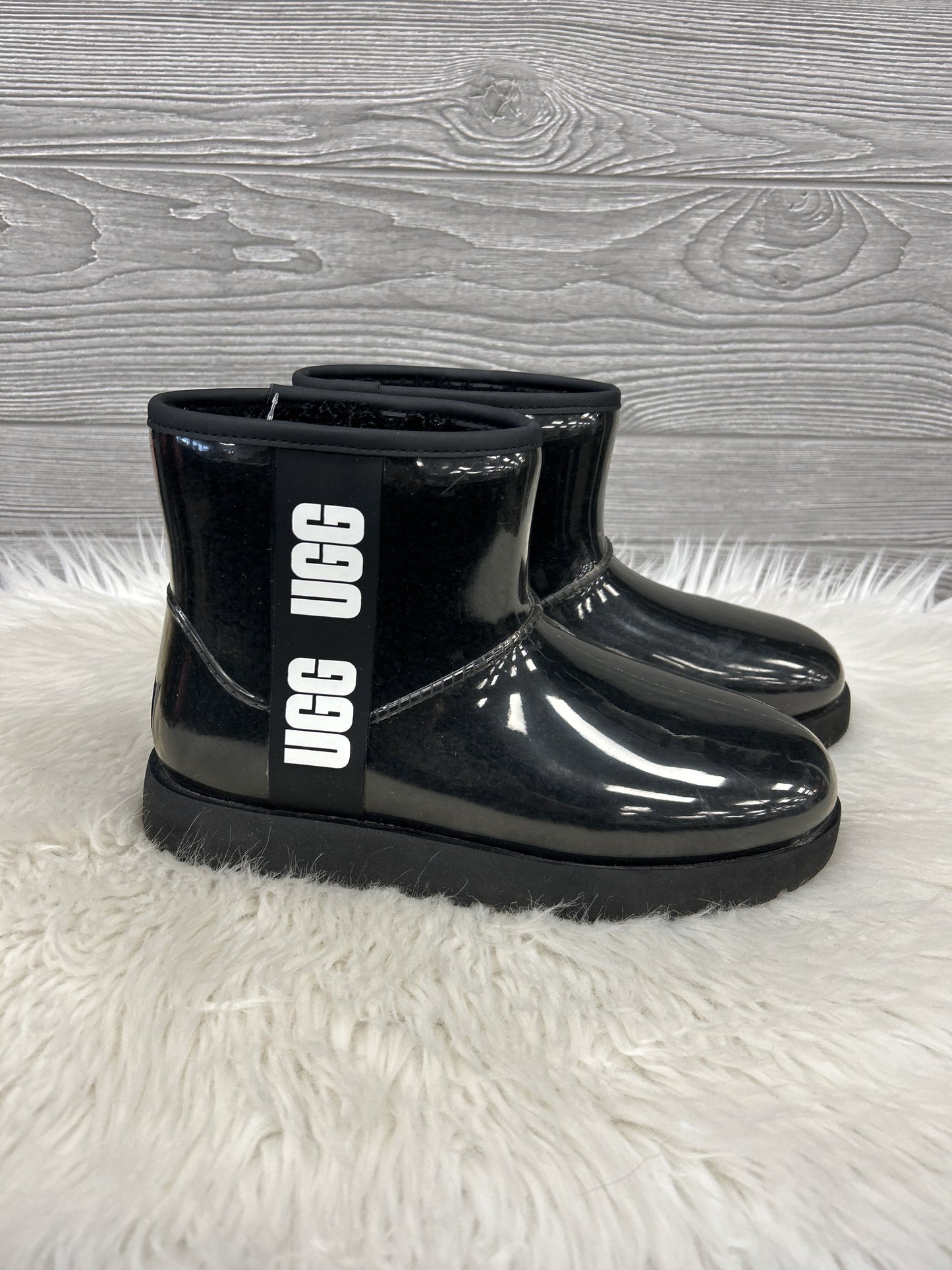 Boots Designer By Ugg Size: 8
