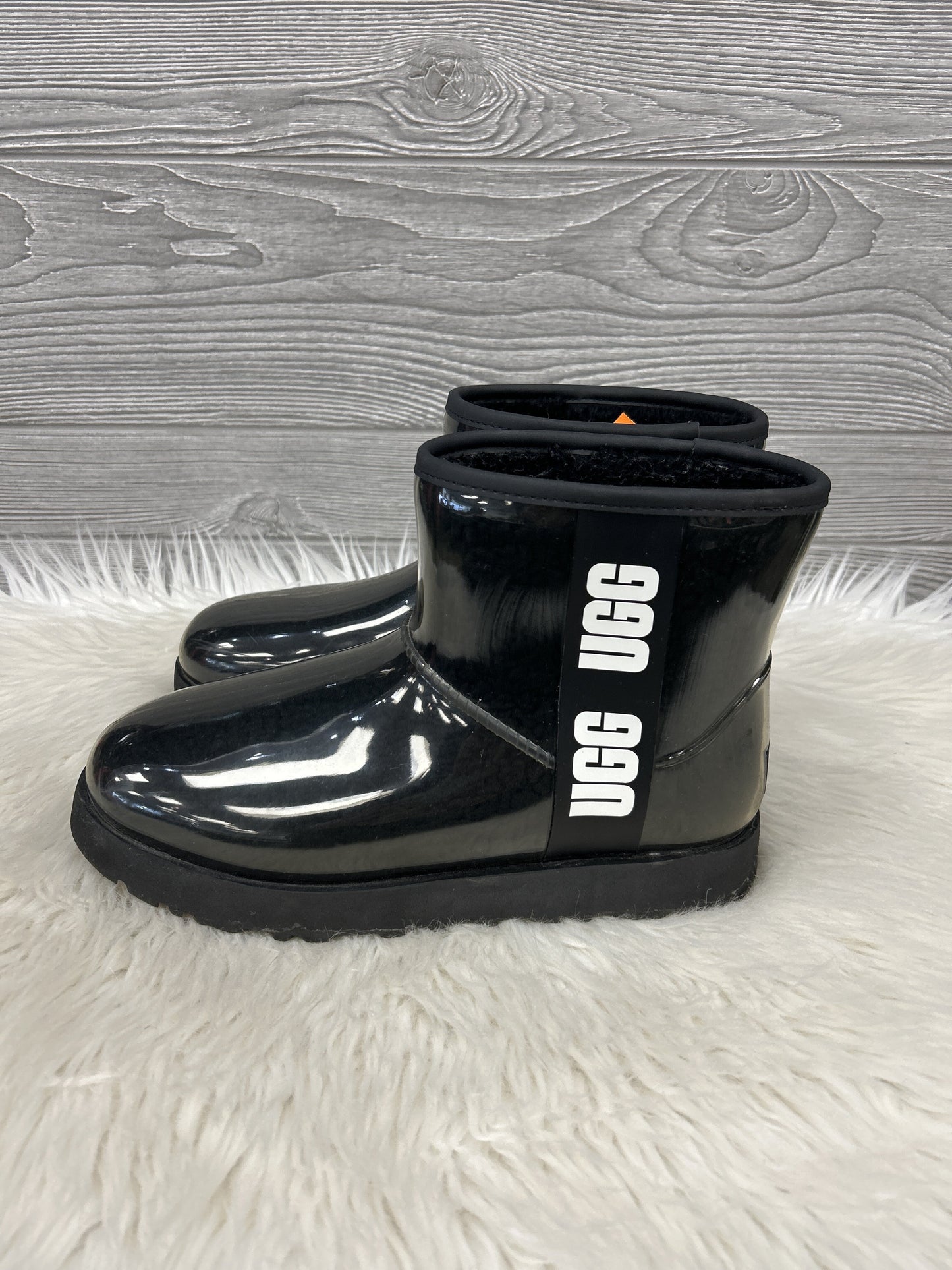 Boots Designer By Ugg Size: 8