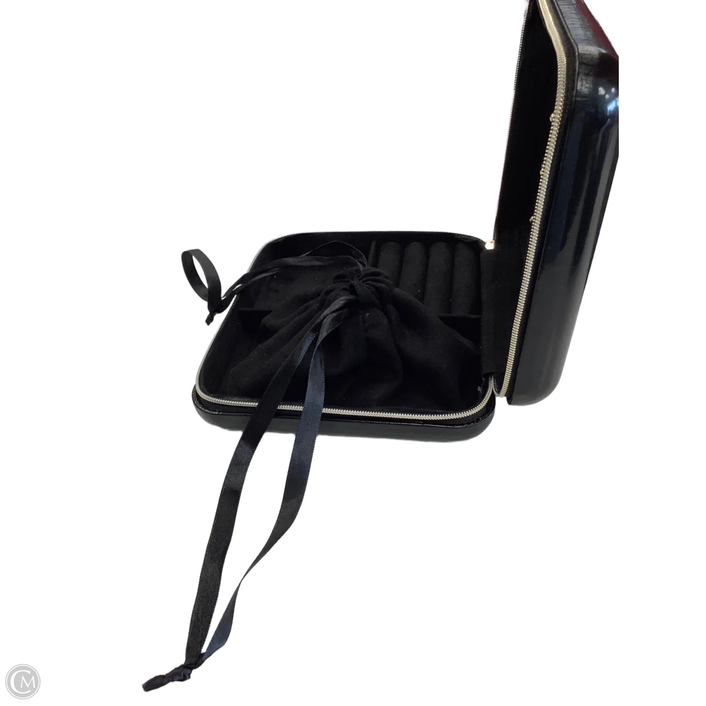 Jewelry Case By Clothes Mentor, Size: Medium
