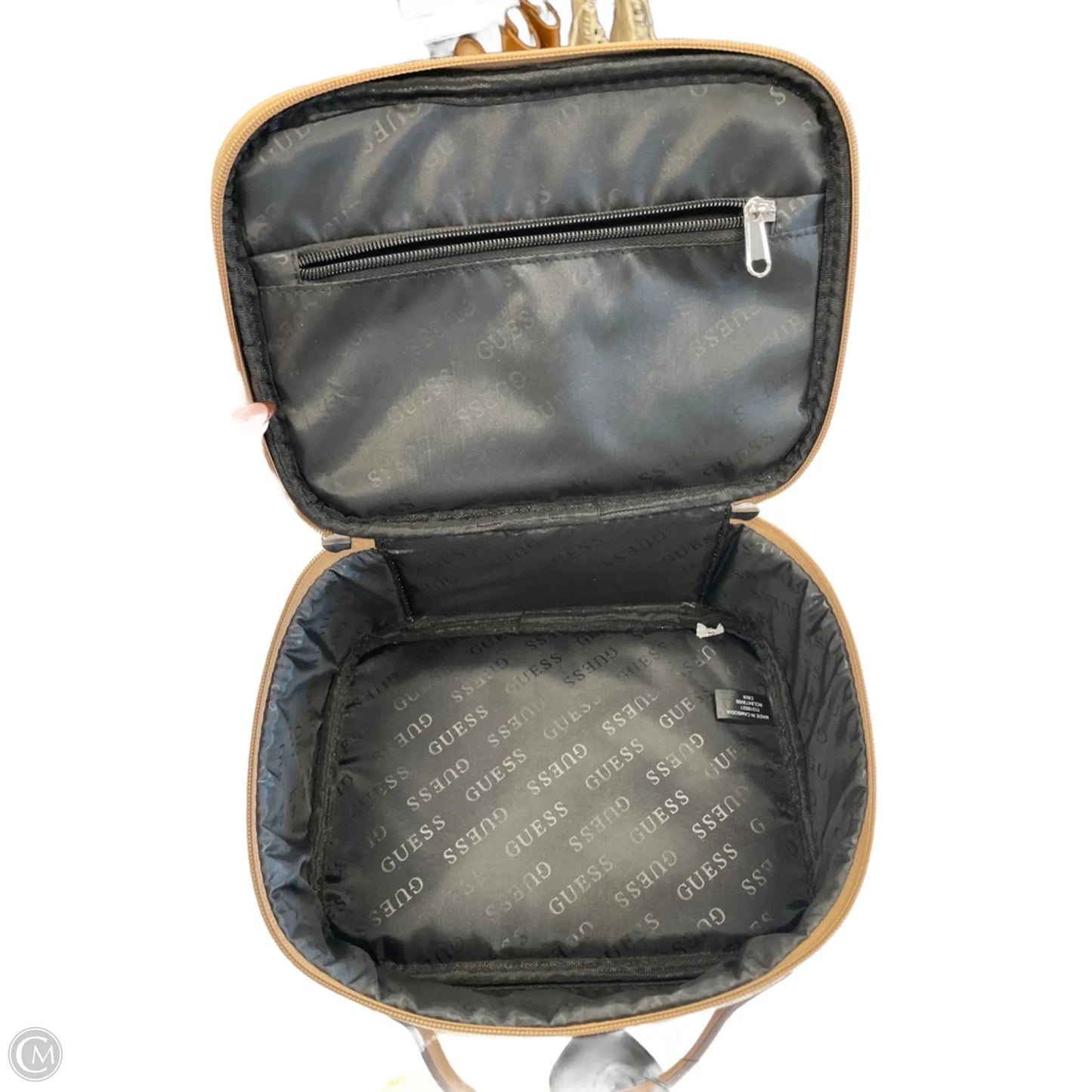 Makeup Bag By Guess, Size: Medium