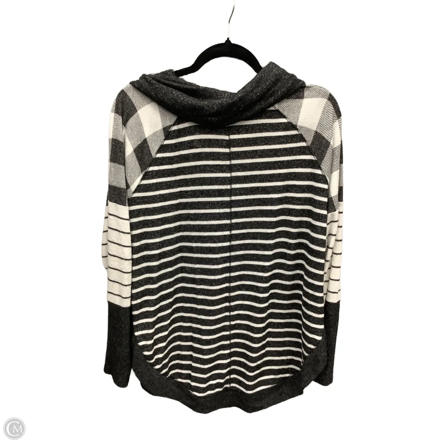 Top Long Sleeve By Maurices In Striped Pattern, Size: L