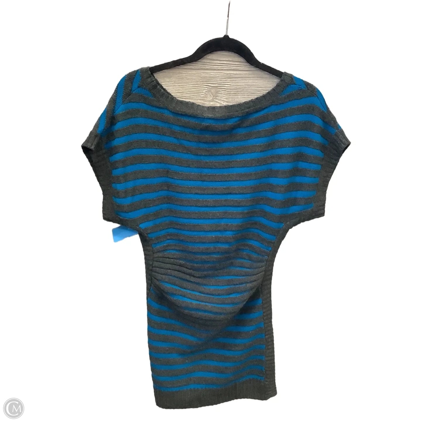Sweater Short Sleeve By Clothes Mentor In Striped Pattern, Size: S