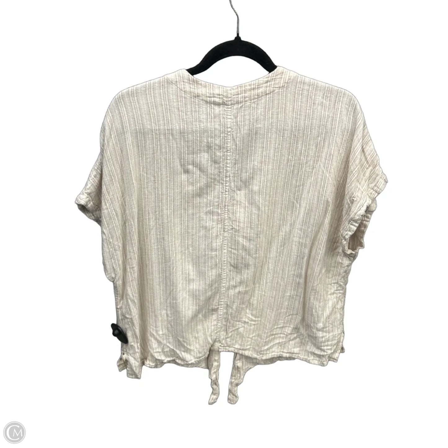 Top Short Sleeve By Time And Tru In Beige, Size: L