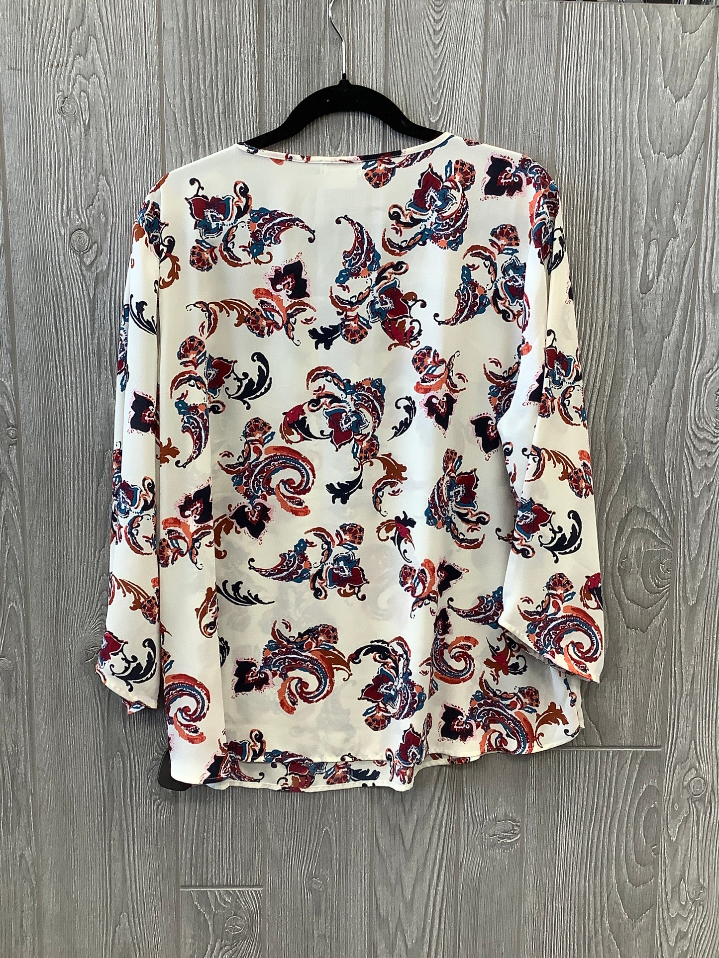 Top Long Sleeve By Van Heusen Size: Xl