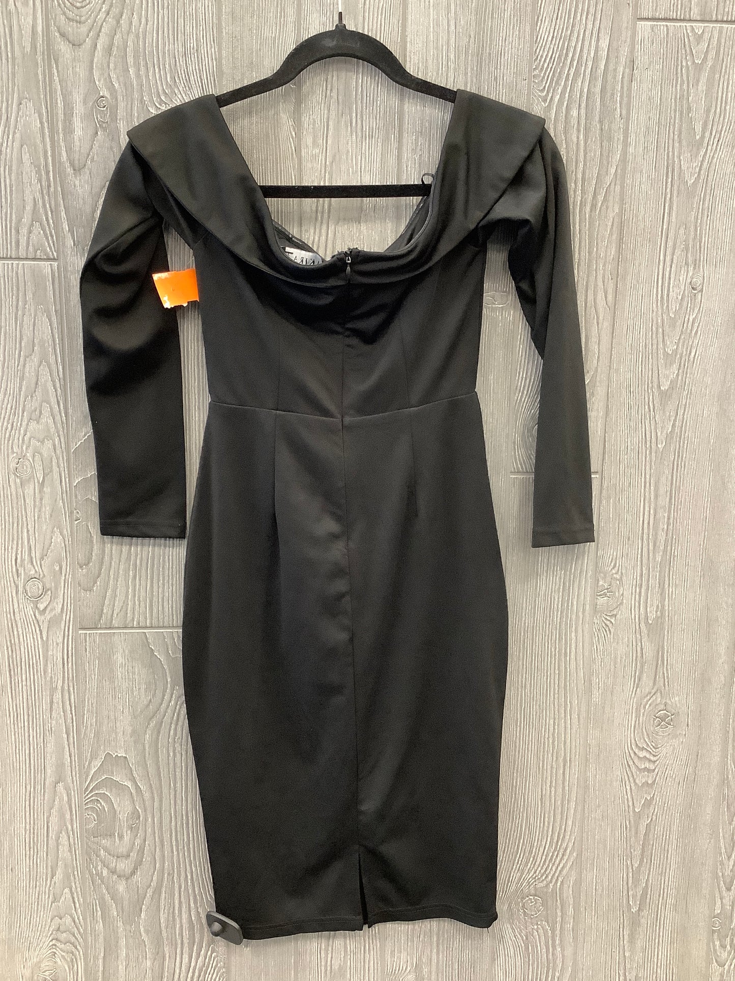 Dress Casual Midi By Clothes Mentor In Black, Size: S