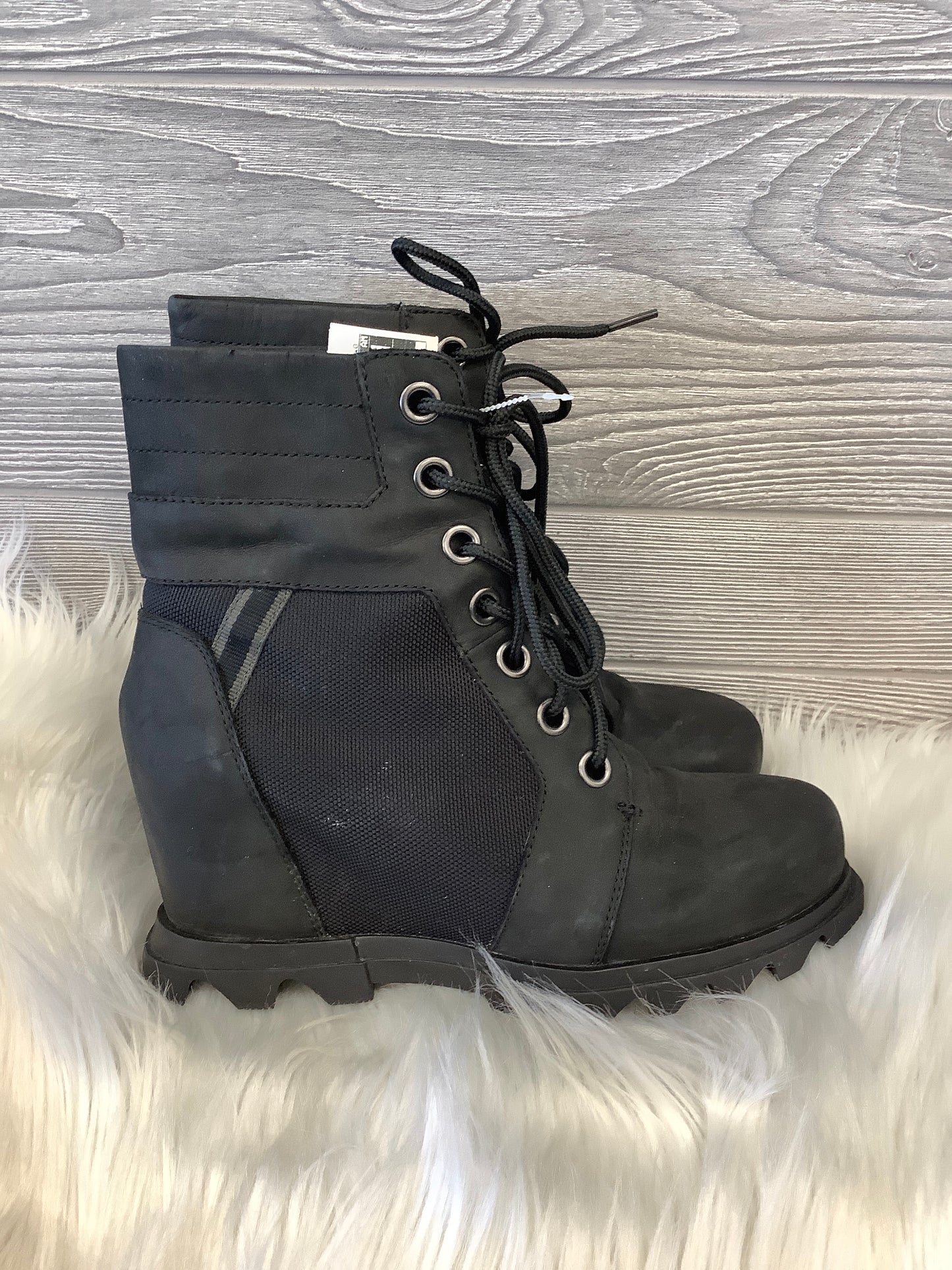 Boots Ankle Flats By Sorel In Black, Size: 8.5