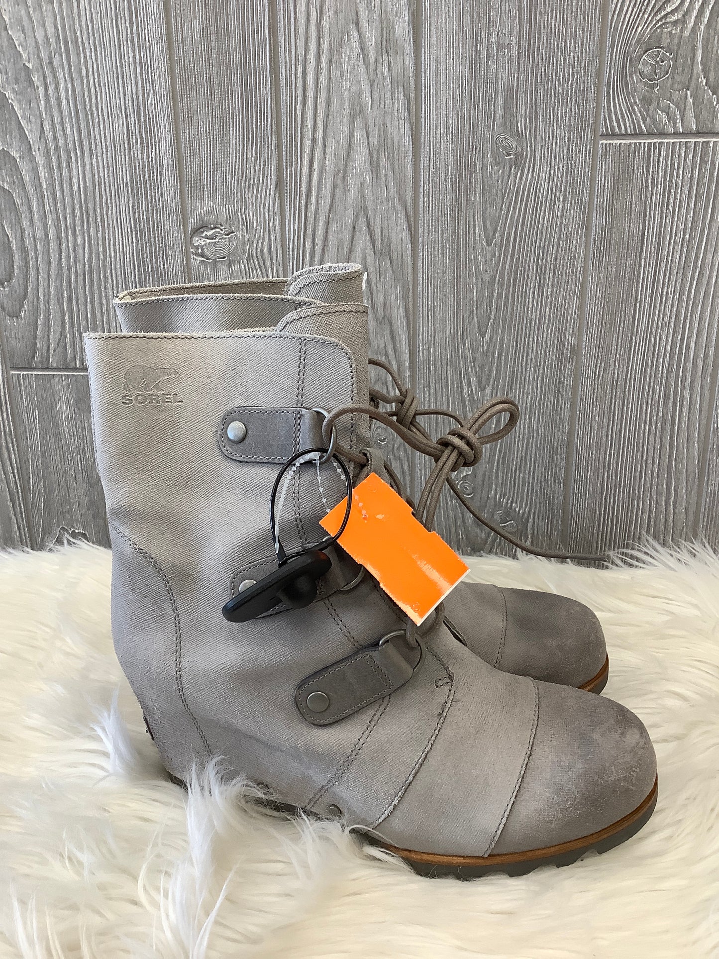 Boots Ankle Flats By Sorel In Grey, Size: 9