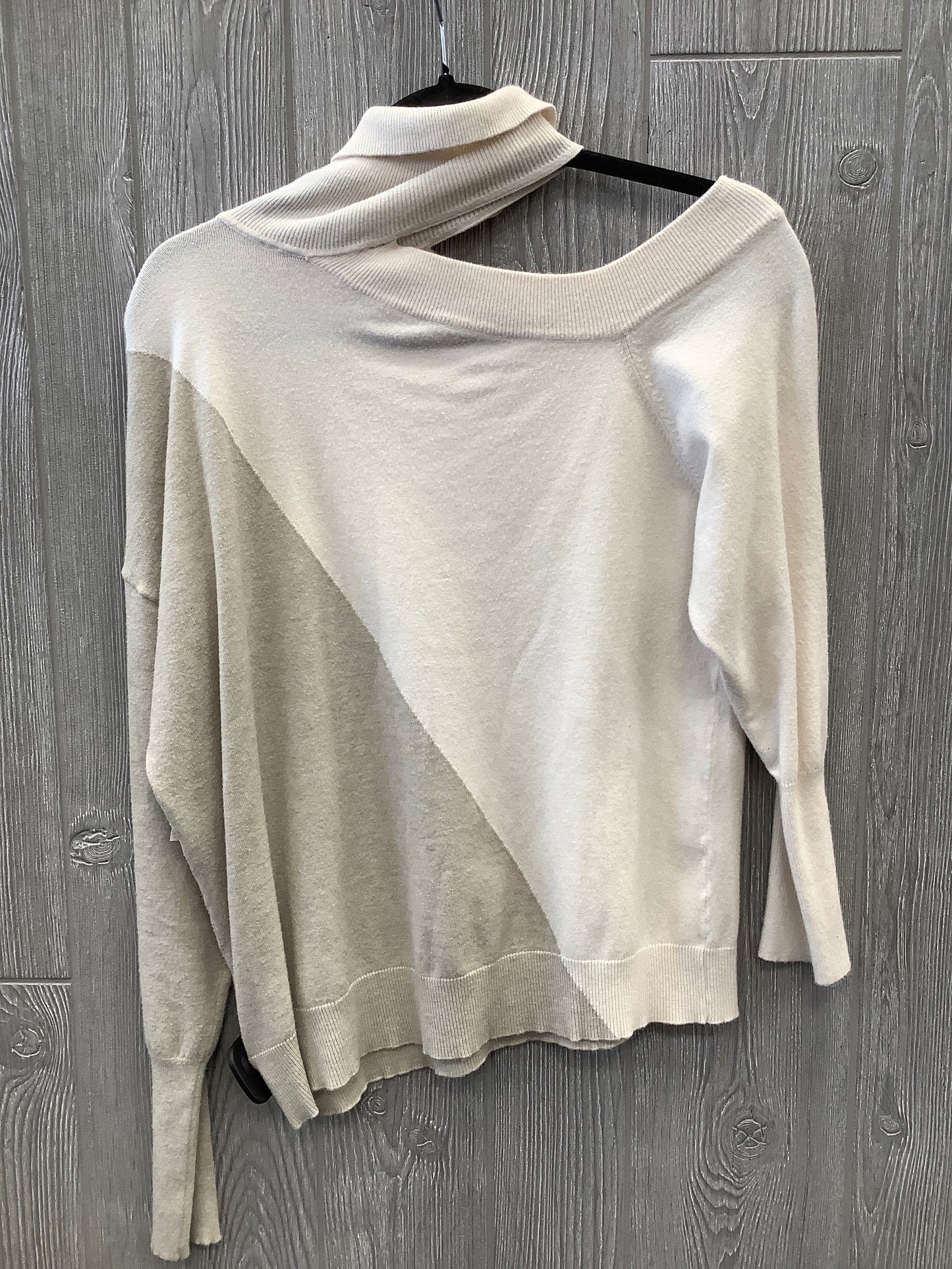 Sweater By Clothes Mentor In Cream, Size: L