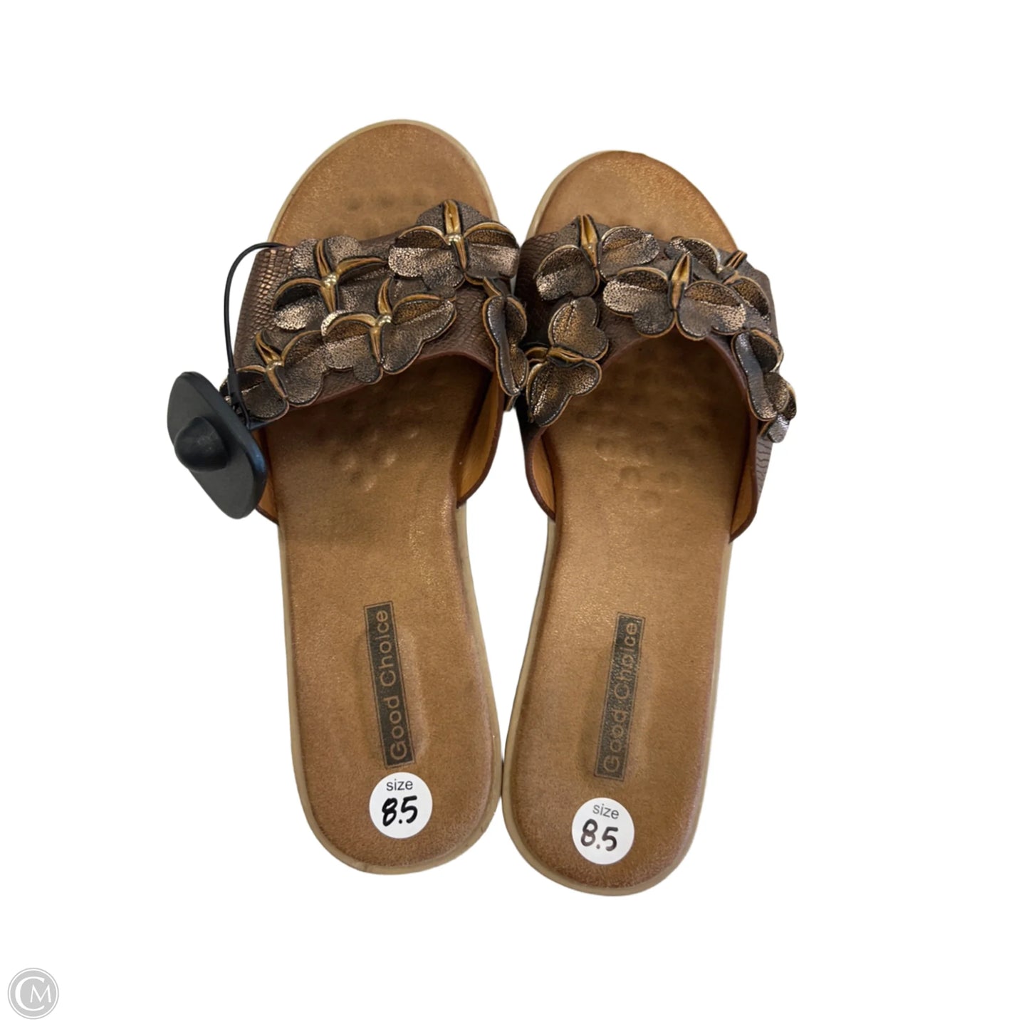 Sandals Flats By Clothes Mentor In Bronze, Size: 8.5