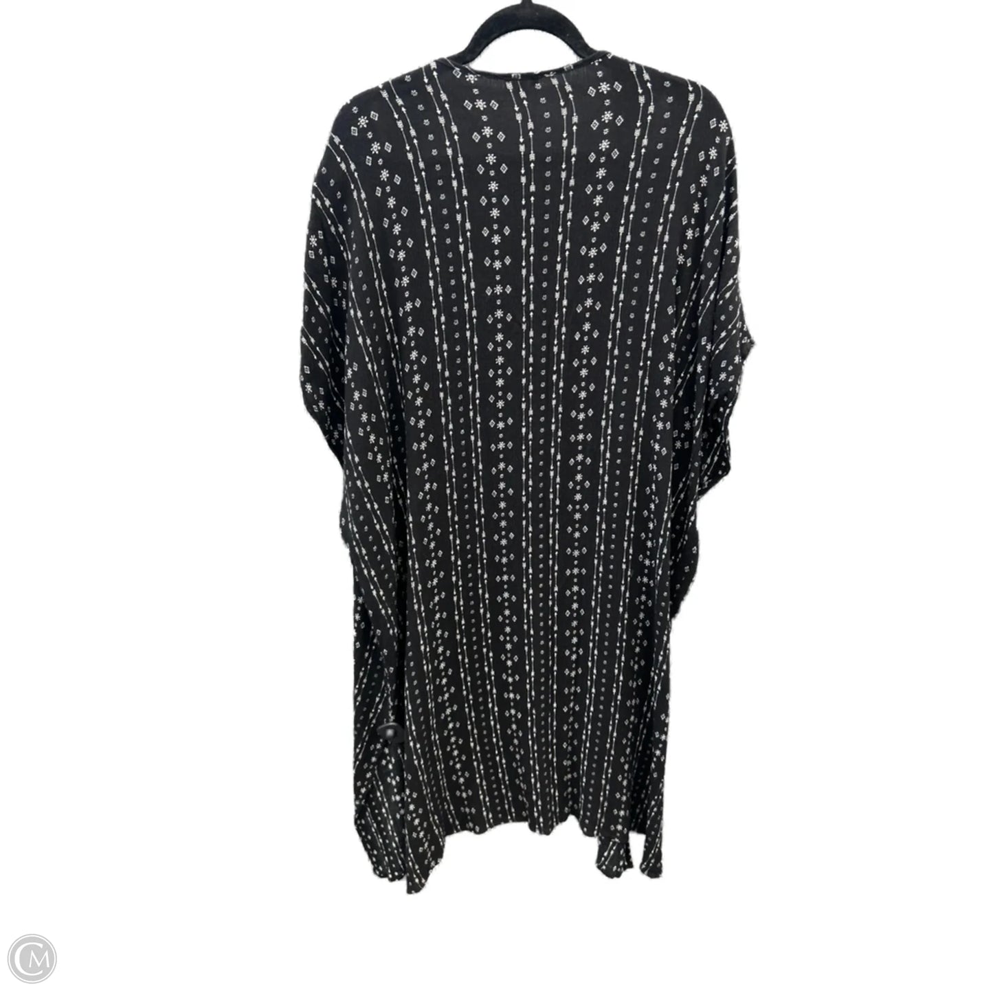 Kimono By Hem & Thread In Black, Size: Osfm