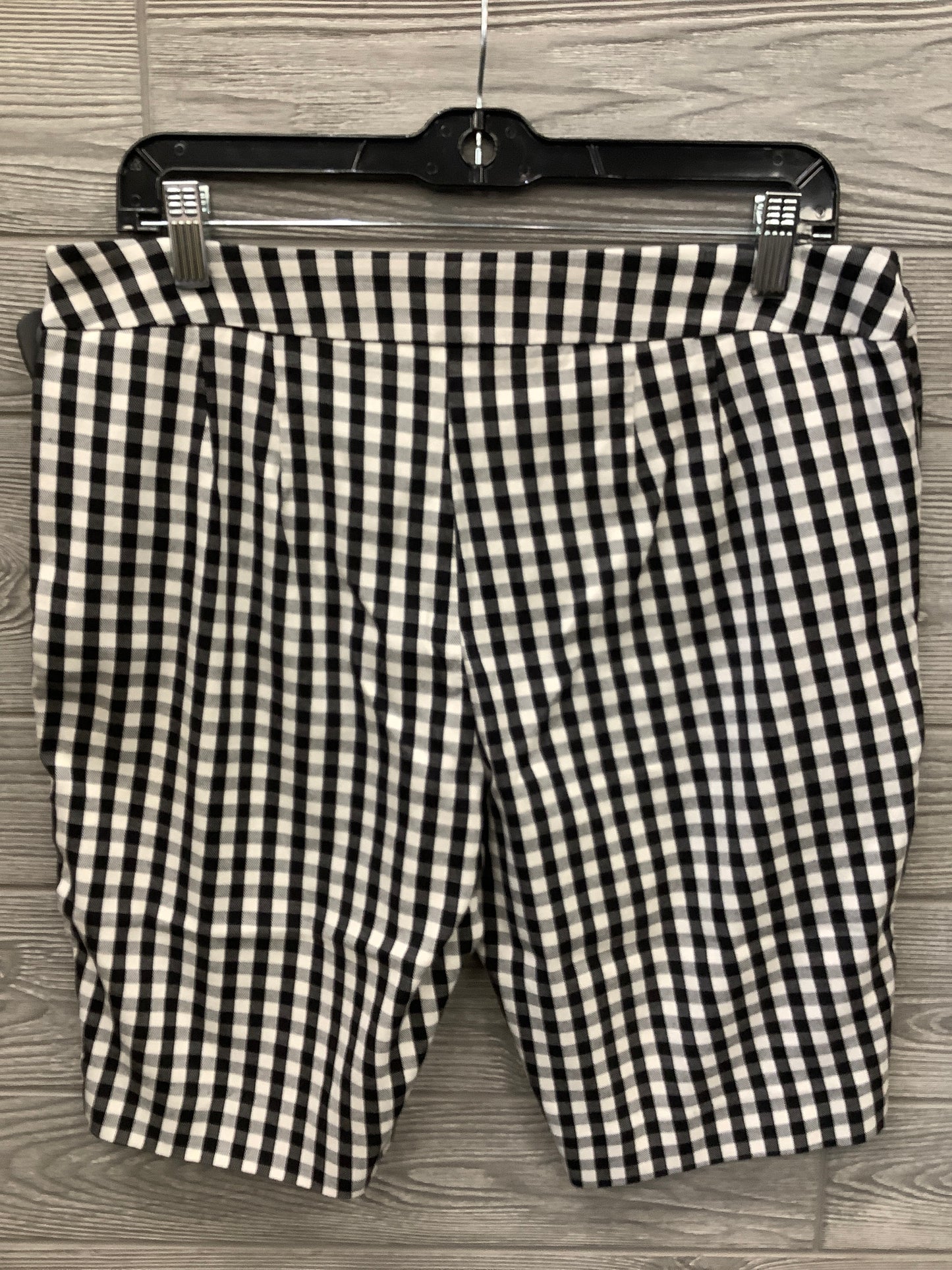 Shorts By Time And Tru Size: 8