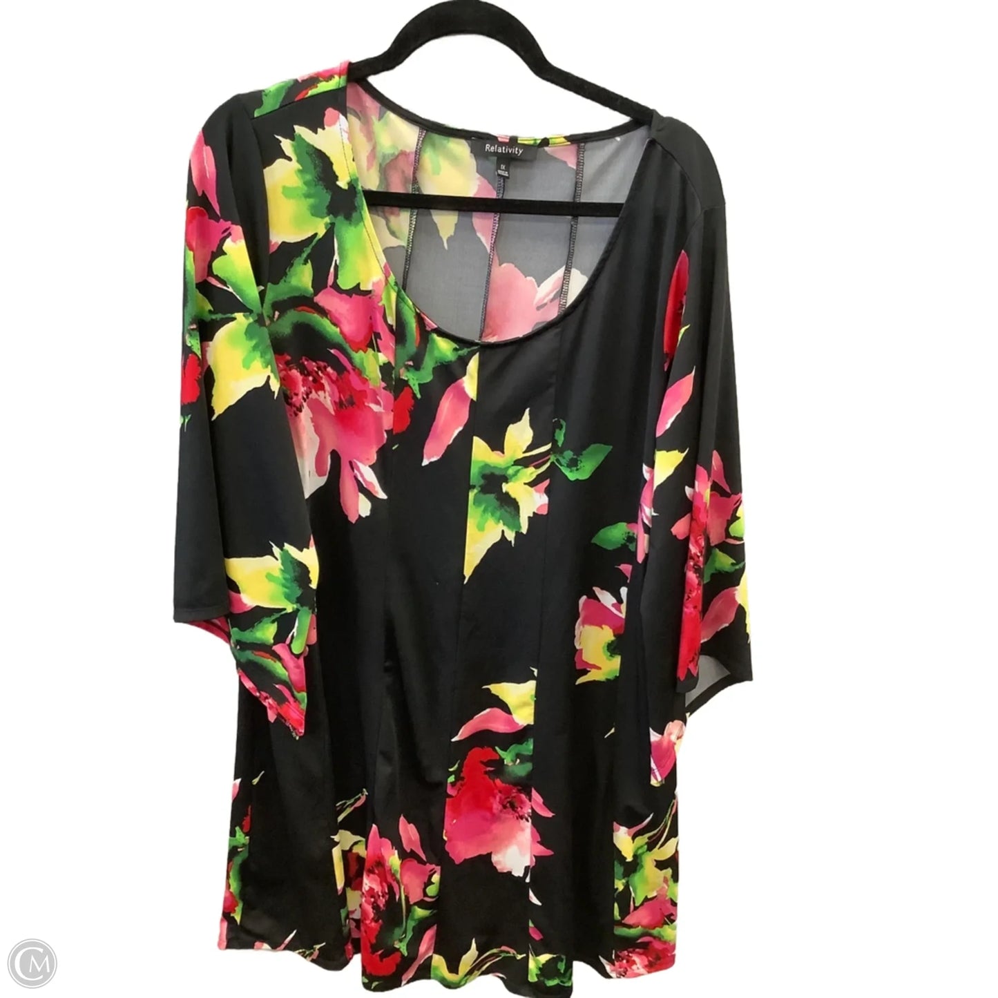Dress Casual Short By Relativity In Black & Red, Size: 1x