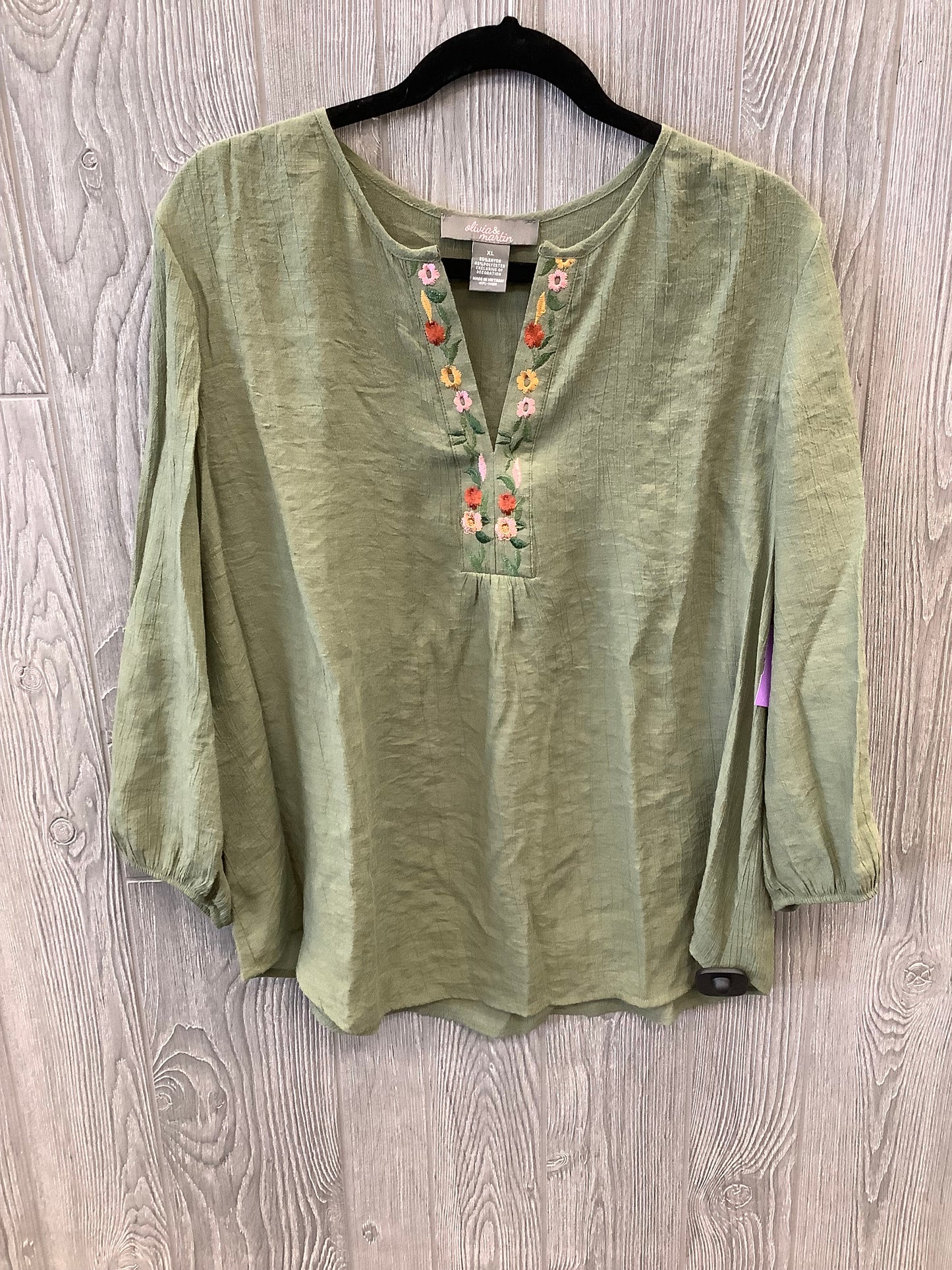 Green Top 3/4 Sleeve Clothes Mentor, Size Xl