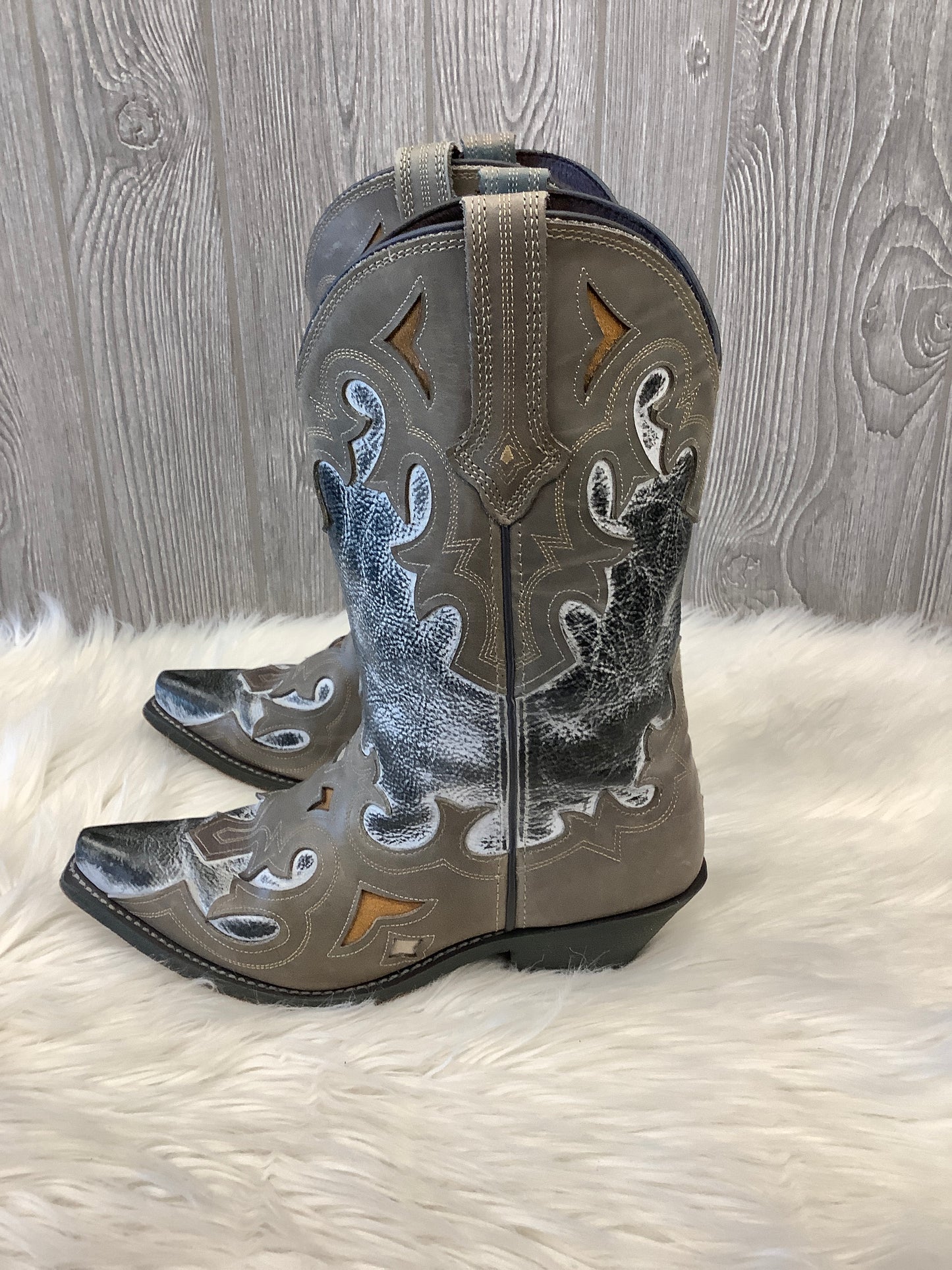 Grey Boots Western Clothes Mentor, Size 9.5