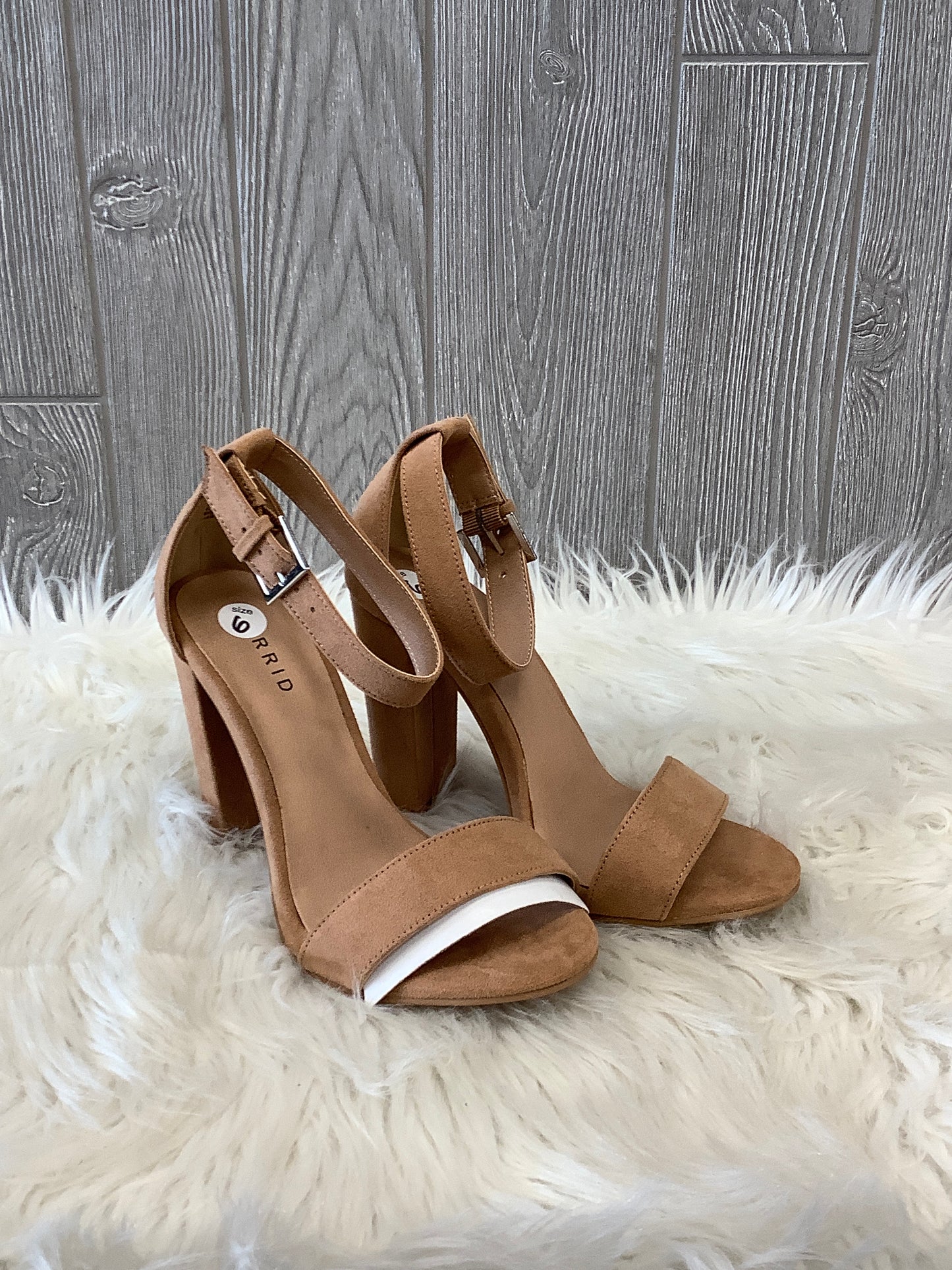 Brown Sandals Heels Block Torrid, Size 6