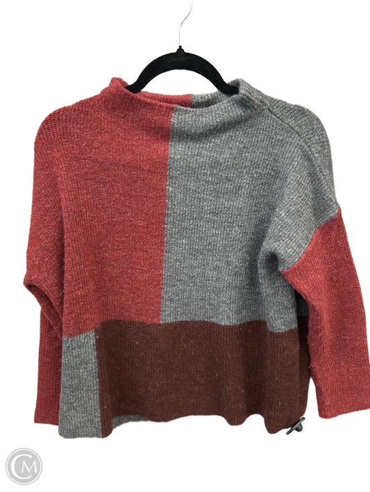 Sweater By Clothes Mentor In Grey & Red, Size: M