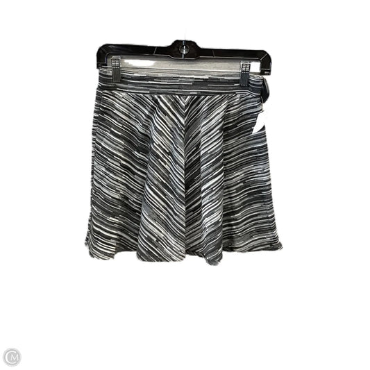 Skirt Mini & Short By Joe B In Black & White, Size: 8