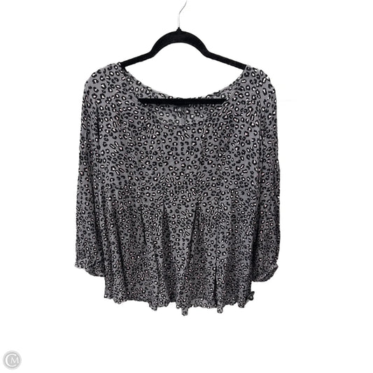 Top 3/4 Sleeve By Torrid In Grey, Size: 2x