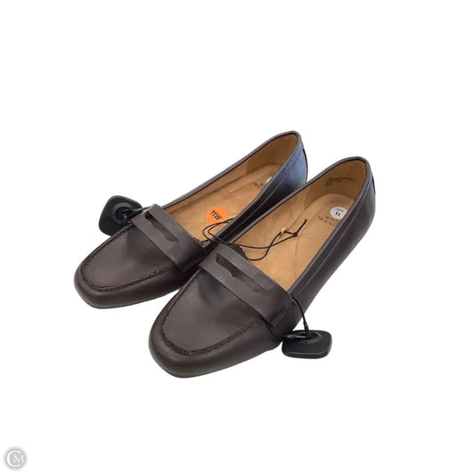 Shoes Flats By White Mountain In Brown, Size: 11