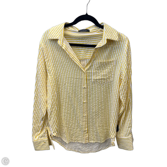 Top Long Sleeve By Clothes Mentor In Yellow, Size: M