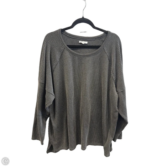 Top Long Sleeve By Maurices In Grey, Size: 3x