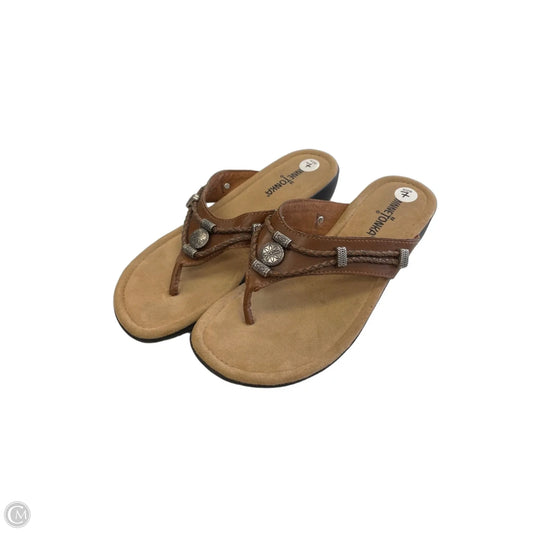 Sandals Flats By Minnetonka In Brown, Size: 7