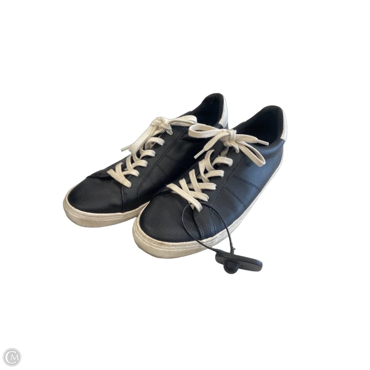 Shoes Sneakers By Old Navy In Black, Size: 8