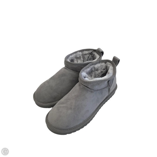 Boots Ankle Flats By Maurices In Grey, Size: 8