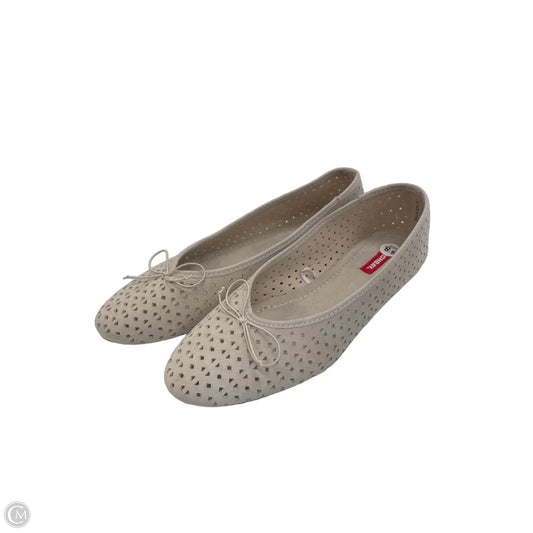 Shoes Flats By Union Bay In Beige, Size: 8.5