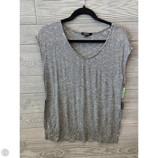Top Short Sleeve By Ambiance Apparel In Grey, Size: M