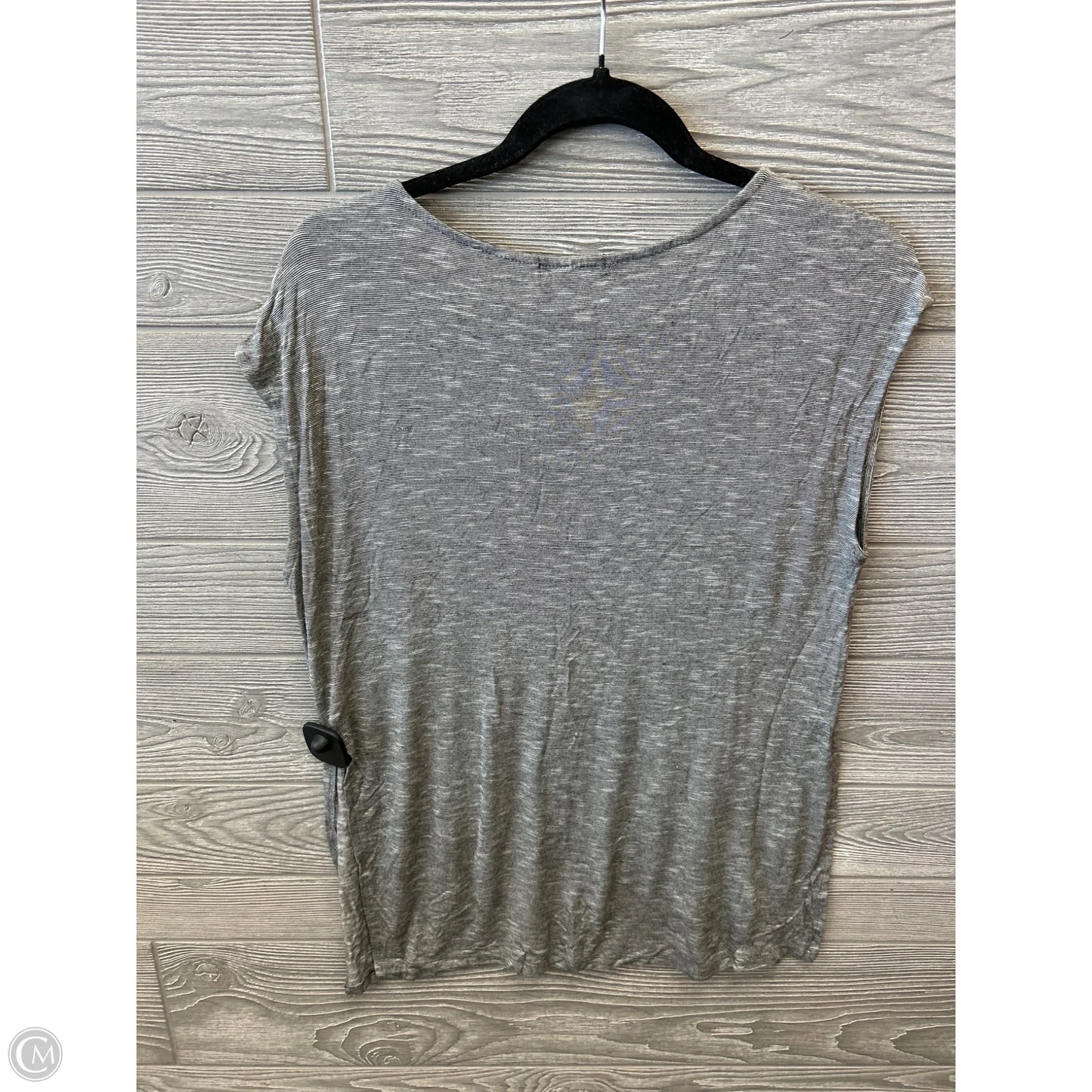 Top Short Sleeve By Ambiance Apparel In Grey, Size: M