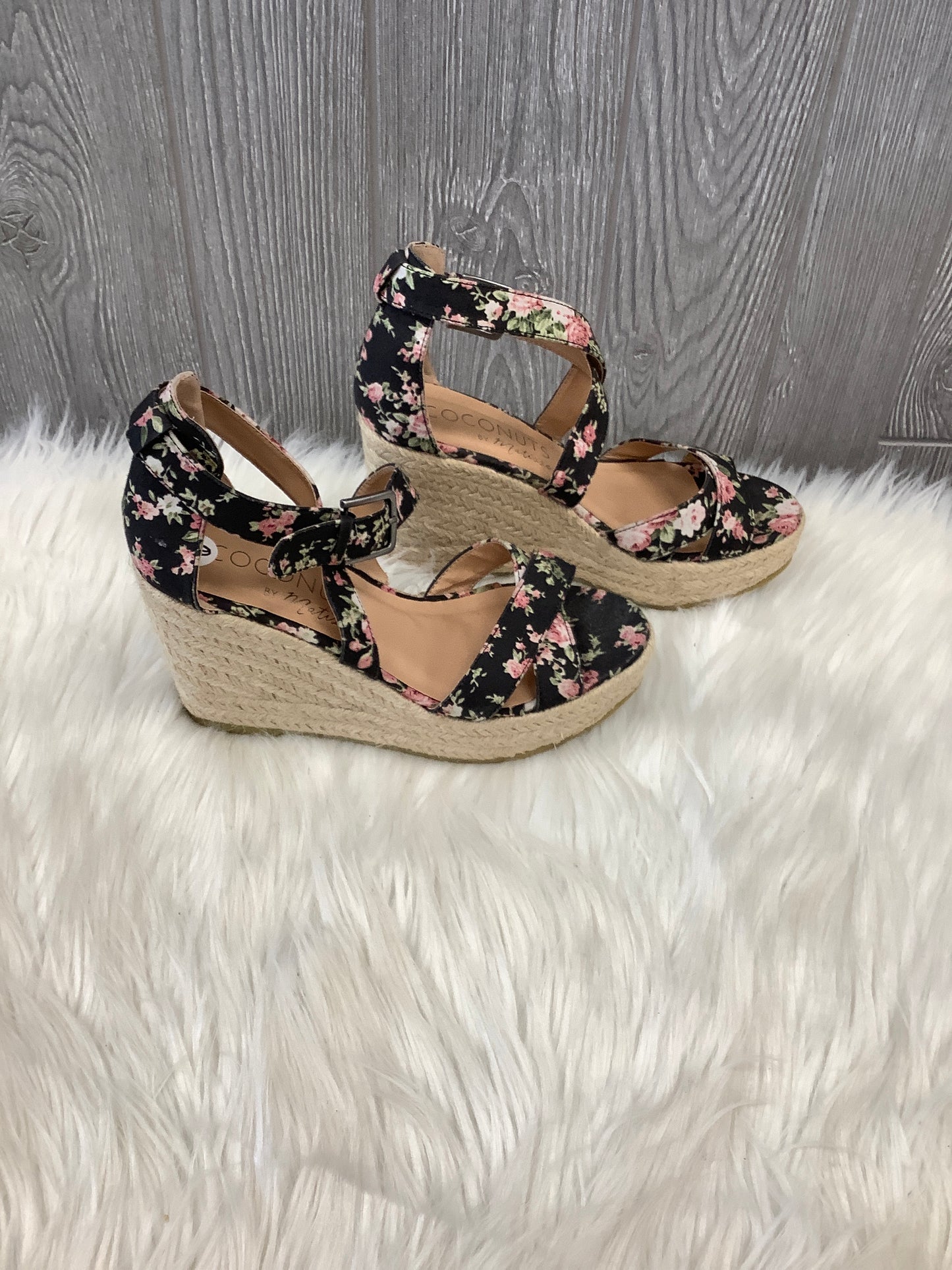 Shoes Heels Wedge By Coconuts In Floral Print, Size: 6