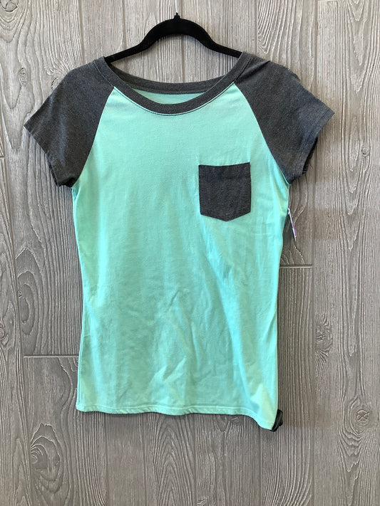 Green Top Short Sleeve Clothes Mentor, Size M