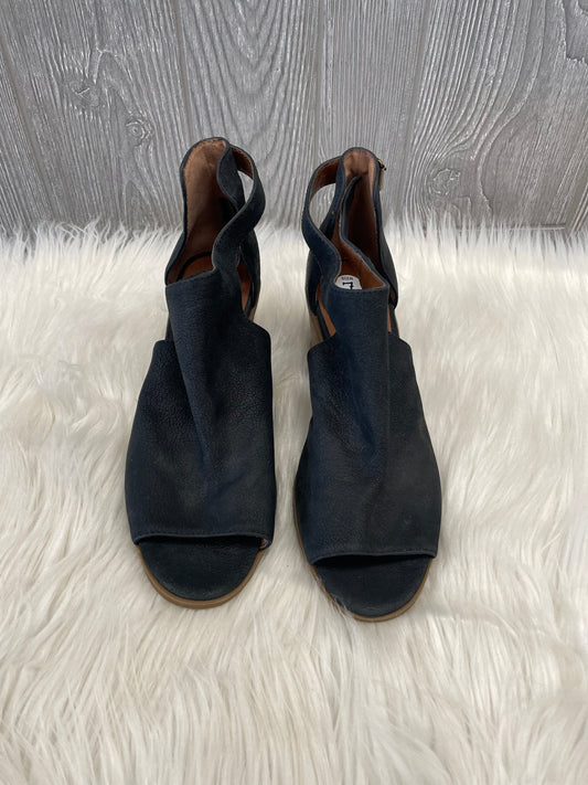 Black Shoes Heels Block Lucky Brand, Size 7