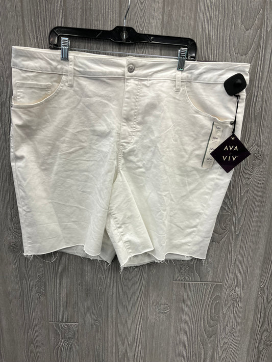 Shorts By Ava & Viv In White, Size: 22